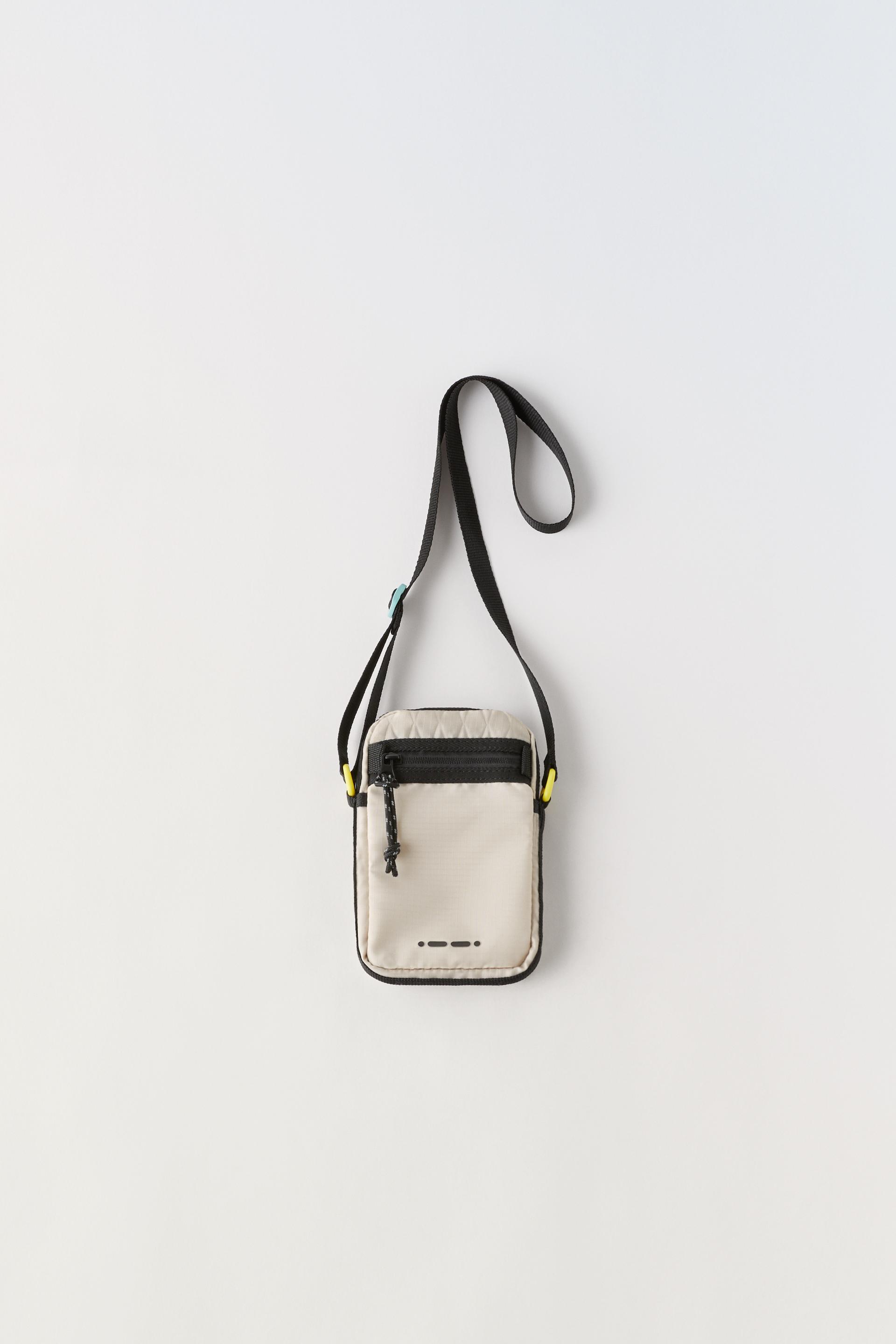 

TECHNICAL CROSSBODY BAG