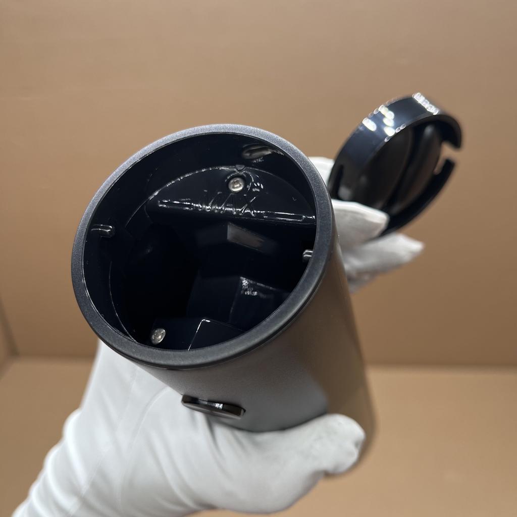 Battery-Operated and Button-Control Electric Pepper Mill Salt Grinder Electric Pepper Grinder