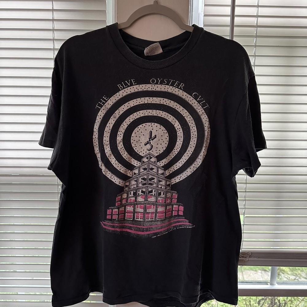 

Vintage 1988 Blue Oyster Cult “on tour forever” Black Unisex Tshirt KH14102 Unisex T-Shirt S