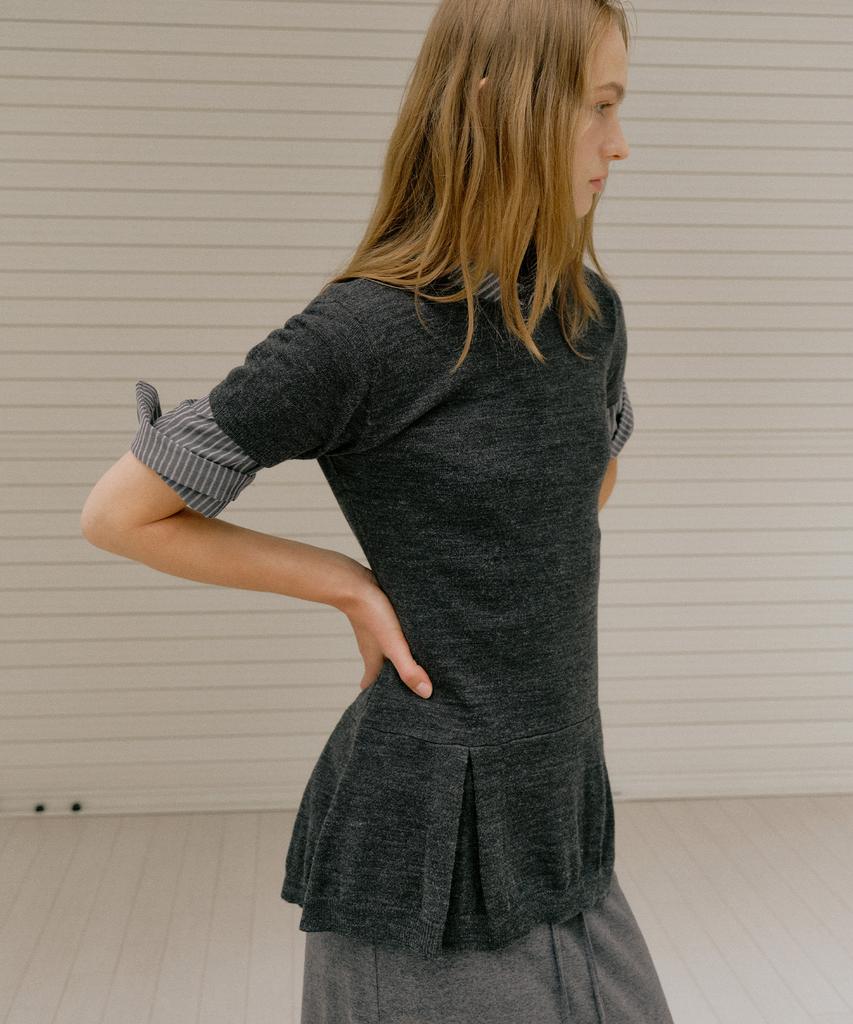 Loutaideu Half Sleeve Flare Knit [Charcoal]