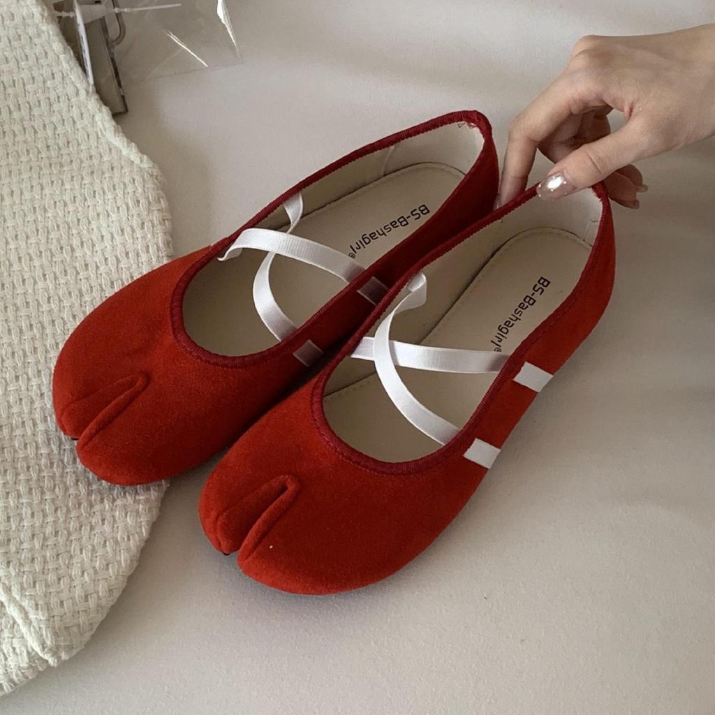 Fashion IPPEUM Tabi Sneakers Ballerina Shoes Women 2025 New Split Toe Ballet Flats