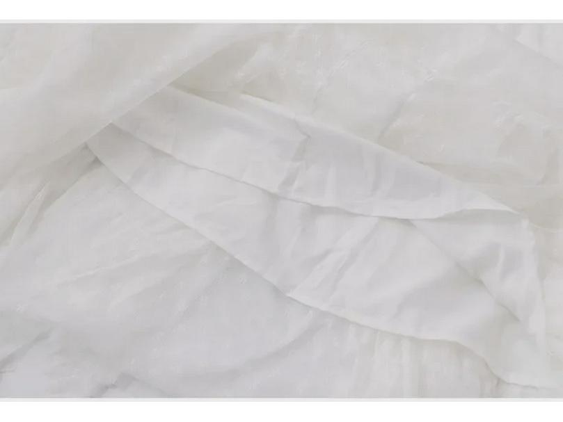 Strapazierfähiger Fantasierock aus Netzstoff mit elastischer Taille und unregelmäßigen Kantennähten