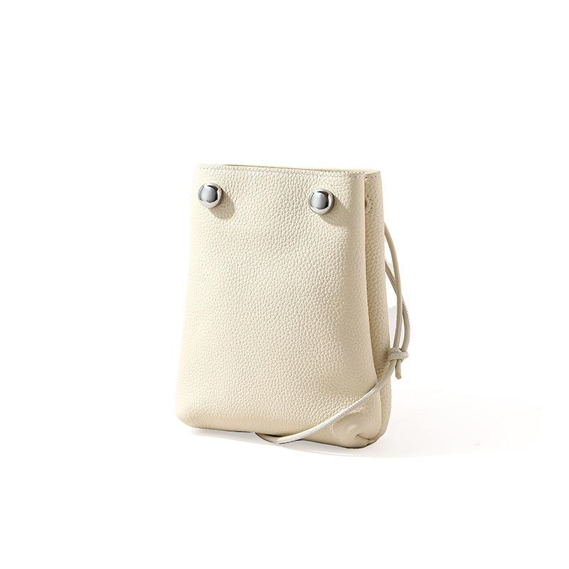 2025 New Mobile Phone Bag Fashionable and Simple Style Leather Women's Bag Travel Small Fresh Shoulder Messenger Small Bag