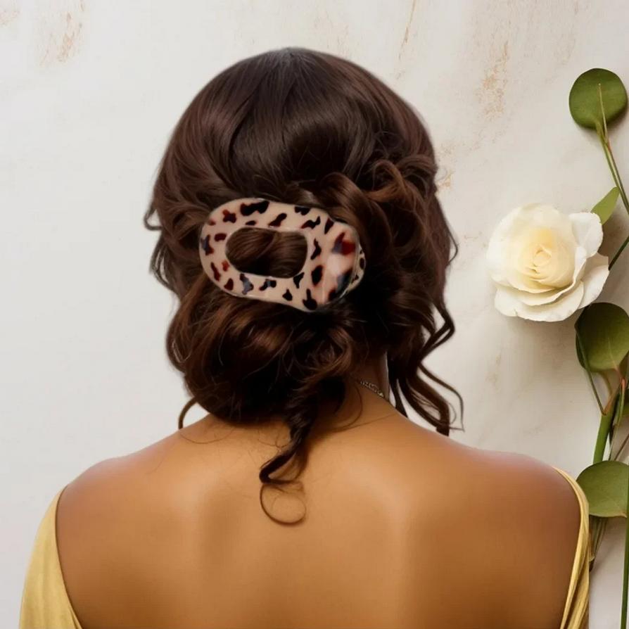 Mode Oval Haarklammer für Damen Neues Design Leopard Gebogen Flach Styling Haarspange Acryl Geometrisch Haarspange Accessoires