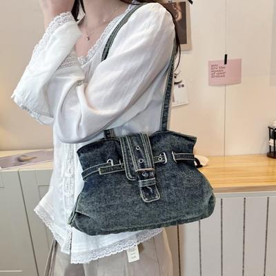 Borsa a tracolla da donna in denim lavato effetto invecchiato rétro sotto il braccio