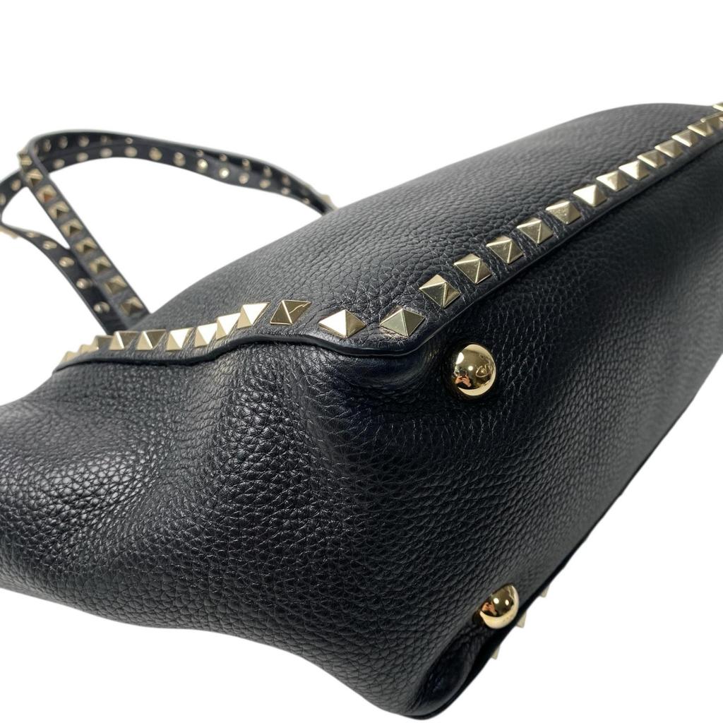 Used VALENTINOShoulder Bag black leather Women