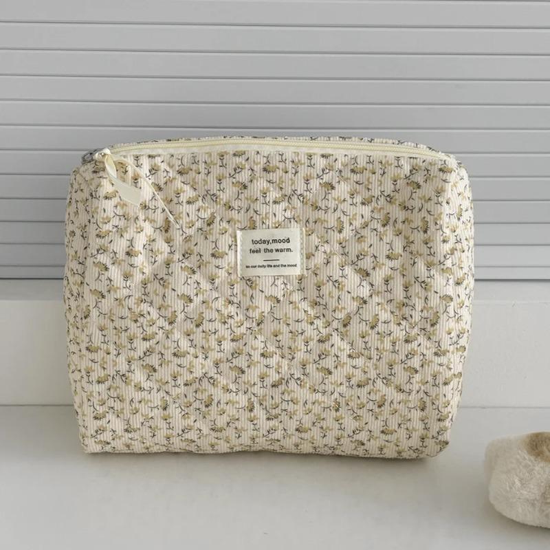 Quilted Cott Ladies Travel Storage Bag Retro Cherry Women's Cosmetic Bags Cute Design Girls Pencil Case Makeup Bag Handbags