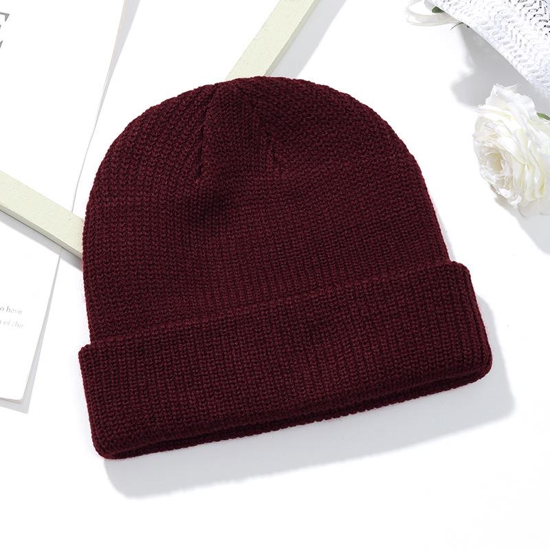 

Unisex Warm Knitted Beanie Hat with Embroidery Logo, Ideal for Large Head Sizes – Perfect for Fall and Winter One Size