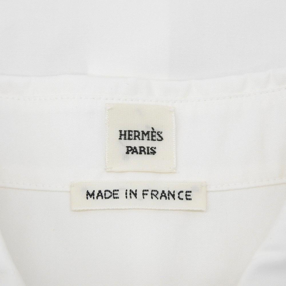 Hermes Ausgezeichneter Zustand Caleche besticktes reguläres Hemd, Damen, weiß, Größe 34, 3H0627DV, 2023AW Oberteile 34 weißGebraucht