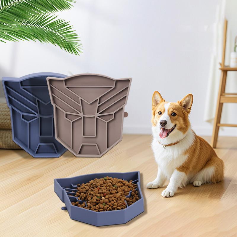 Stylish Anti-choking Anti-flip Pet Slow Feeder Durable Washable Strong Suction Silicone Dog Feeding Bowl Contenedor Comida Perro