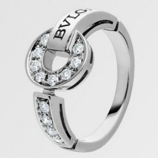 Baojia High-End 925 Silver Coin Mother-of-Pearl Agate Reversible Chalcedony Ring with Full Diamond Round Cake Design.