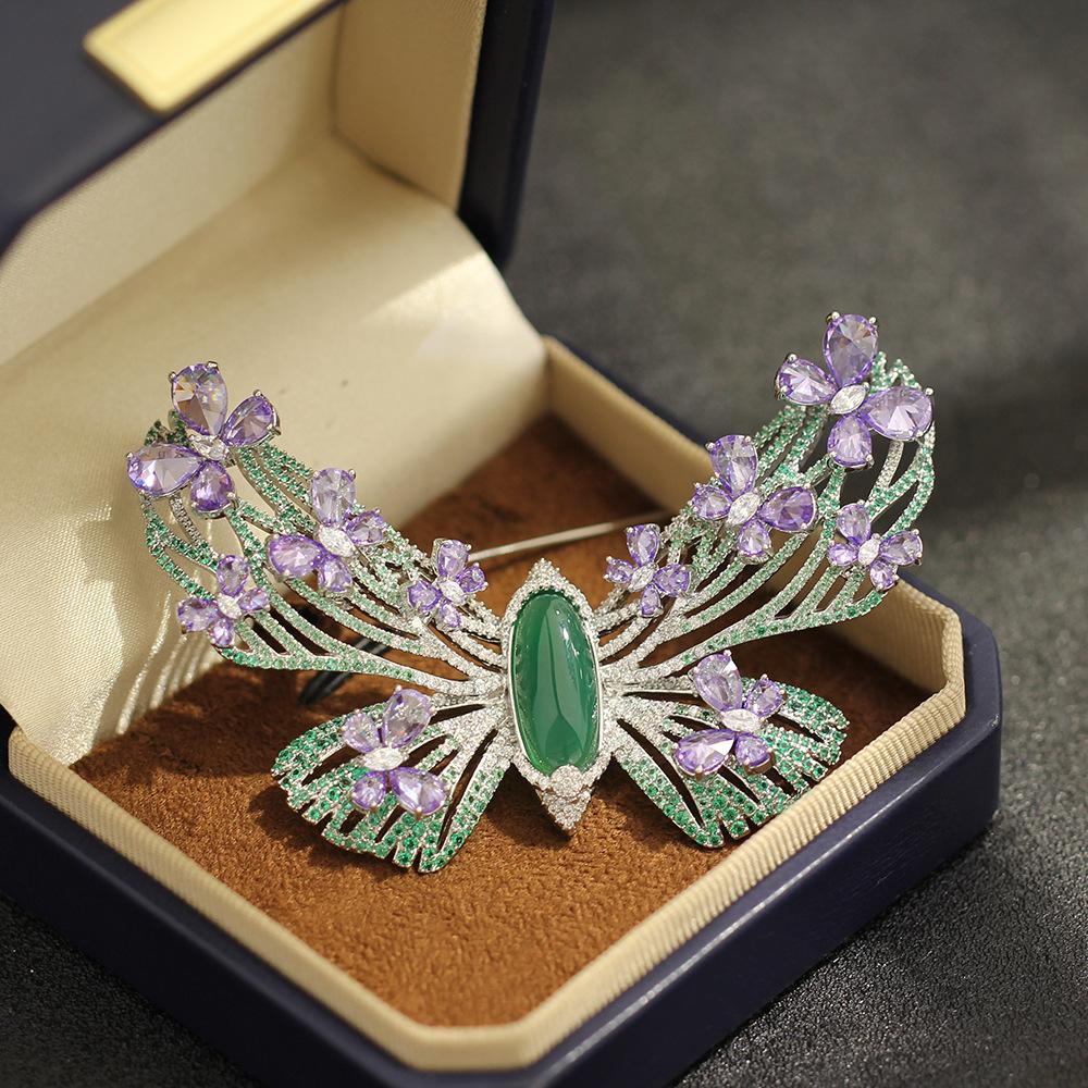 High-end Full Diamond Green Butterfly Brooch Elegant Exaggerated Niche Insect Pin Design Sense Versatile Insect Corsage Female