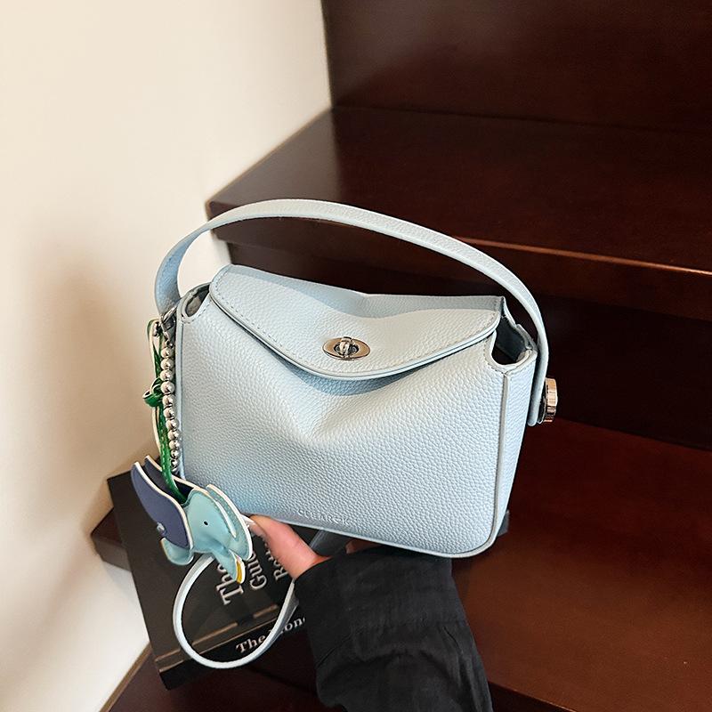 High-end Niche Bag Women's Summer Versatile New Women's Messenger Bag Portable Pillow Bag