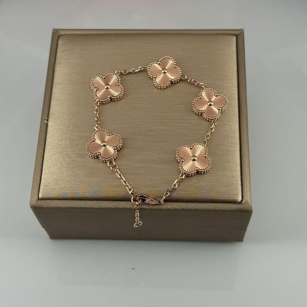 Lucky Four-leaf Clover Five-flower Bracelet - Tarnish-free Women's Bracelet