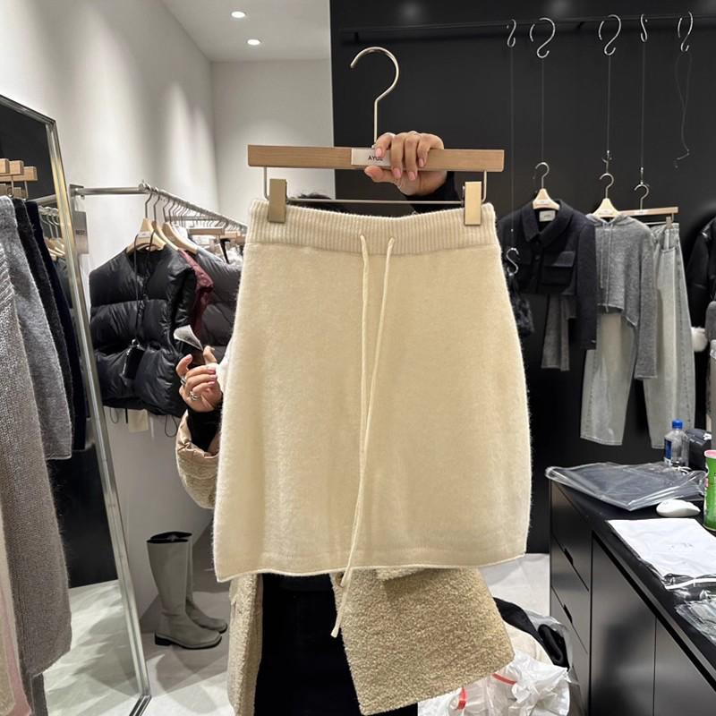 

Petite A-line Wool Skirt: Stylish Winter Knit for Women Extra Large