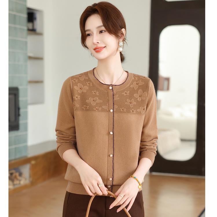 Western-style Women's Pullover Sweater Mother-in-law Clothes Thickened Mother Sweater Middle-aged Ladies Knitted Coat In Autumn and Winter.