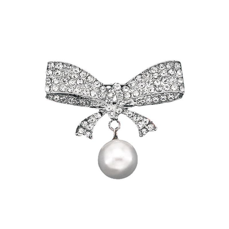 Elegante Broche de Borboleta de Pérola: Broche Versátil Anti-exposição para Vestuário Feminino da Moda