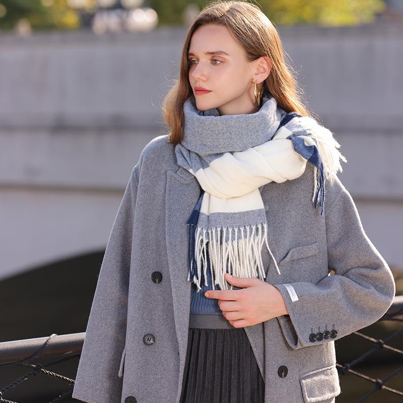 Contrast Plaid Tassel Scarf: 2023 Warm Korean-Style Shawl, Imitation Cashmere for Couples in Autumn & Winter.