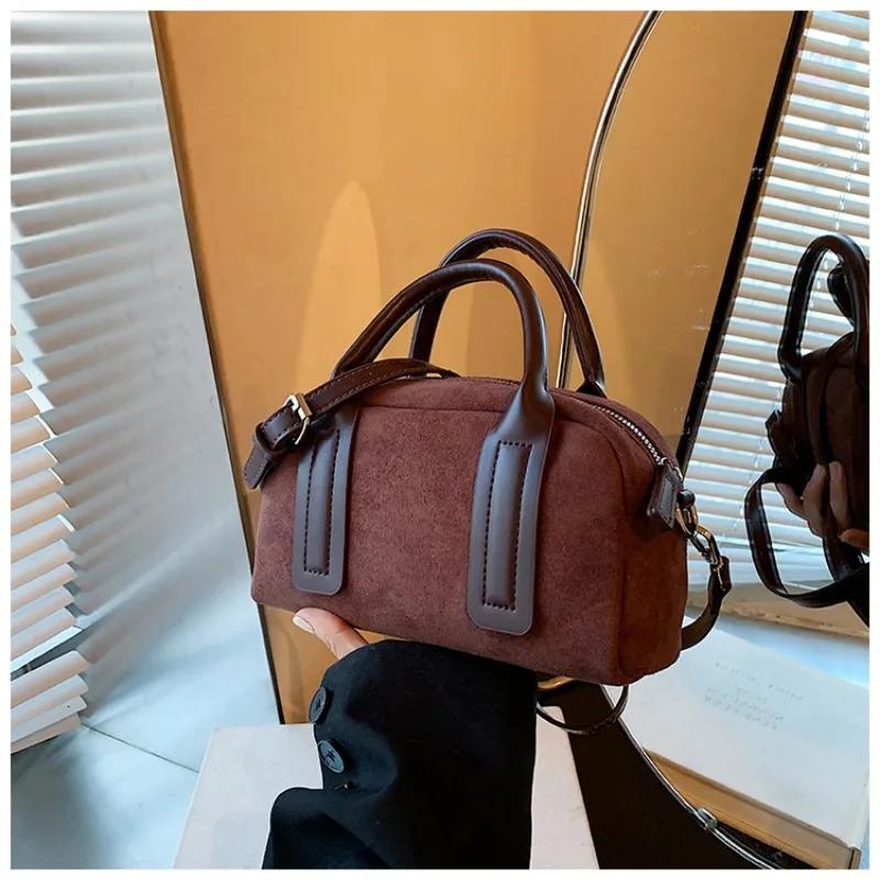 Portable Retro Bowling Bag for Women  Velvet Crossbody Pillow Bag  High End  New