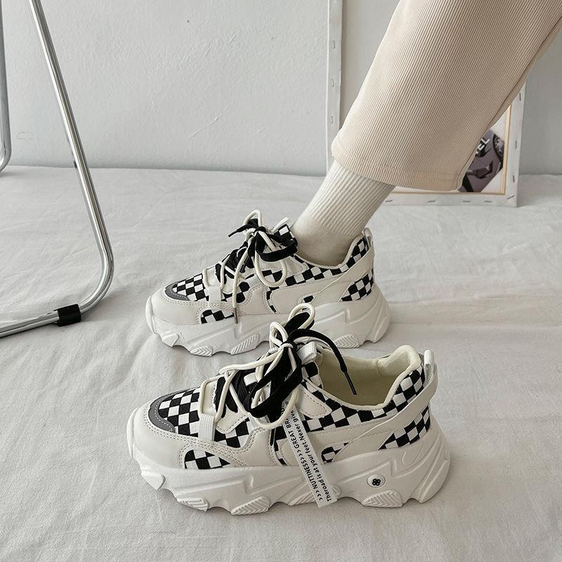 

Женские кроссовки «папины кроссовки» модные весенне-летние тонкие туфли белые универсальные на платформе повседневные спортивные туфли 40 чёрный