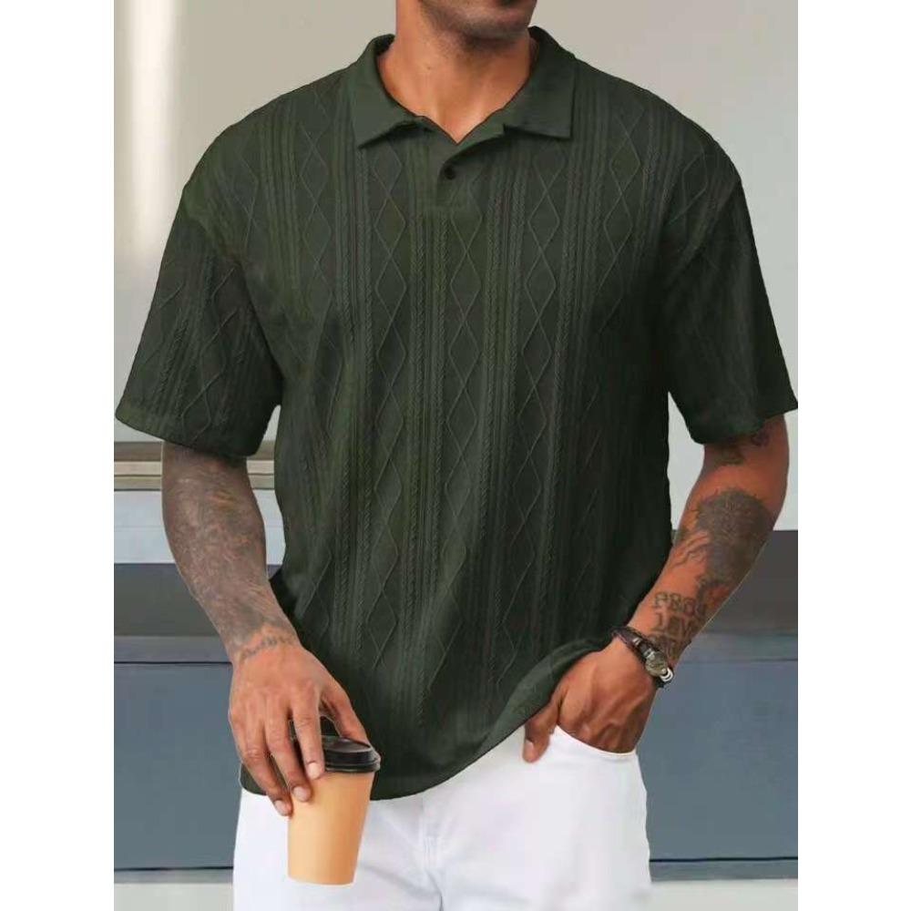 Vintage-style loose-fit textured knit polo shirt for men: collared T-shirt, breathable short-sleeved top