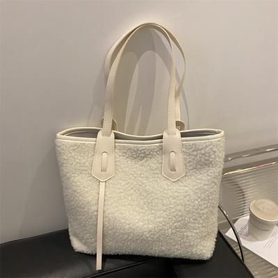 Sac en peluche Sac à main décontracté pour femme de grande capacité Sac fourre-tout navette polyvalent en peluche
