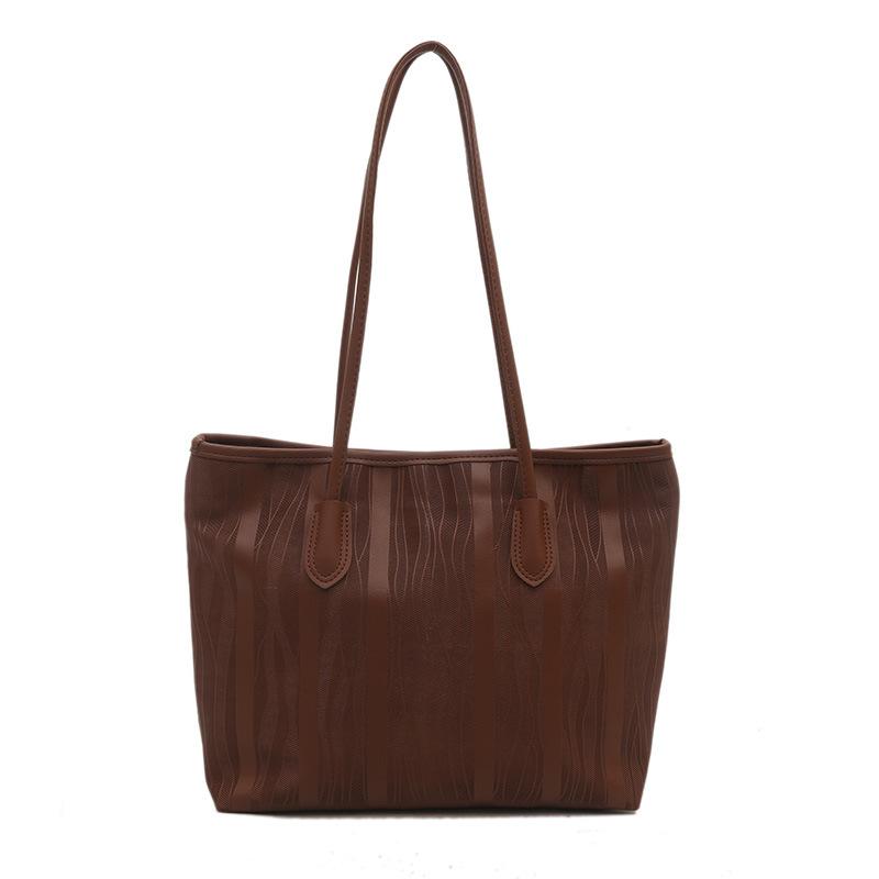 

Big bag Casual fashion tote bag Women s underarm shoulder bag Commuter trend handbag темно-коричневого кольору