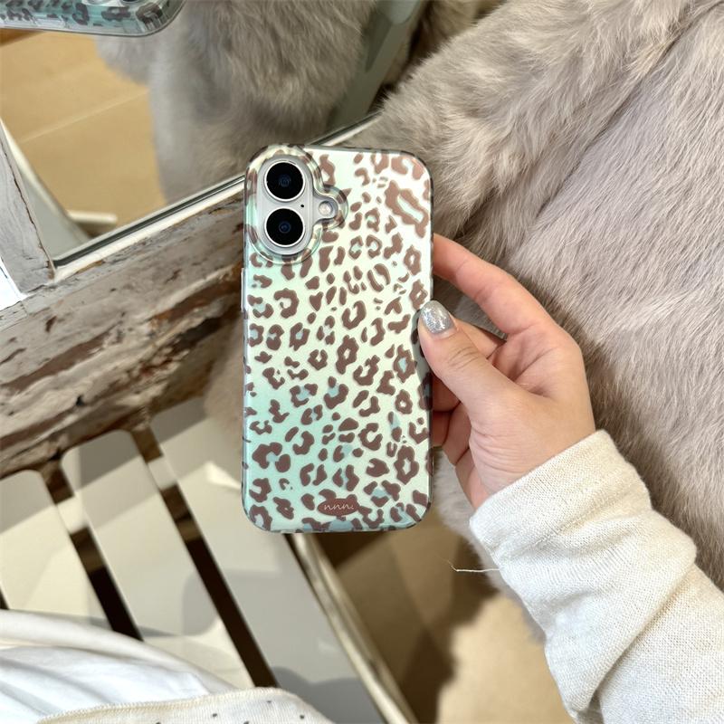 

Mint Green Leopard Print Phone Case For iPhone 17 Pro 16 15 14 Pro Max with Wrist Strap Shockproof 16 17 15pro Protective Cover For iPhone 14