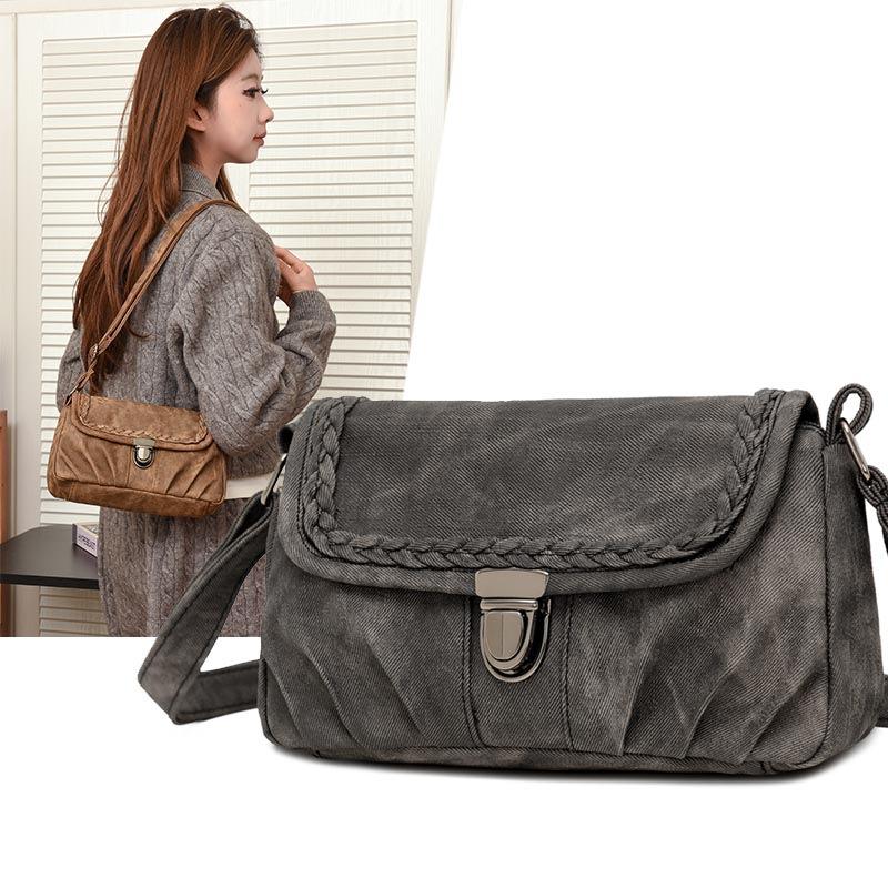 Compact Cross-body Bag for Traveling and Shopping, Stylish Small Bag for Middle-aged Mothers
