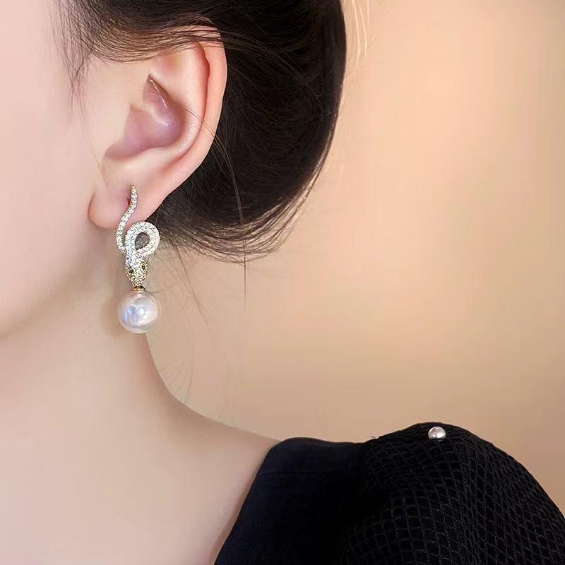 Unique Zircon Snake Pearl Earrings – Feminine, Stylish, and Versatile Design