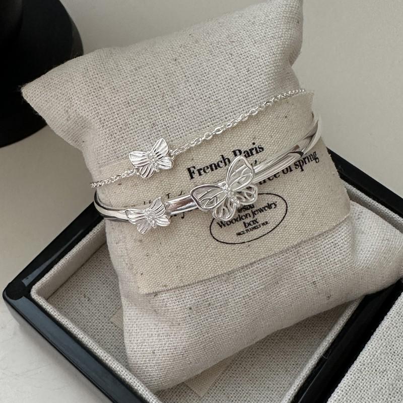 Trendy Women s Versatile Chinese Butterfly Bracelet - Fashionable and Unique