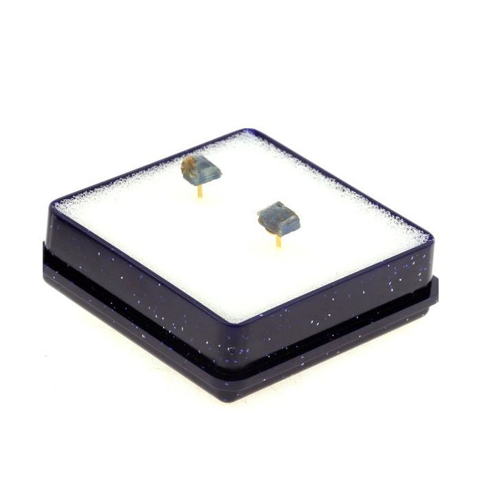Pierres et Minéraux. Boucles d'oreille Kyanite brut. 3.27 ct. Minas Gerais, Brésil.