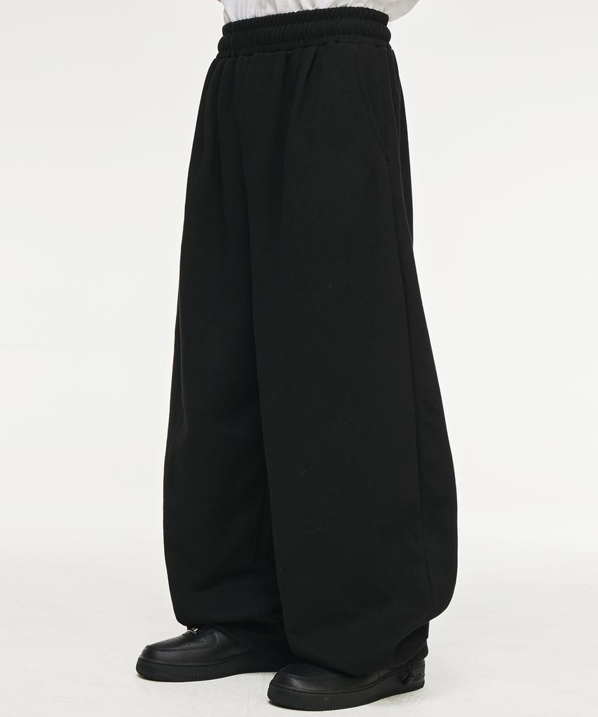 SIGNATURE Double-Tuck Wide Training Pants [2 Colors]