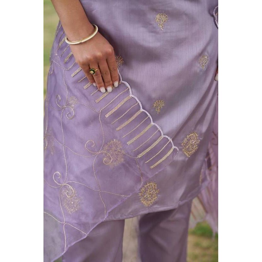 Set Damă Designer Mătase Amestecată Kurtă Pantaloni Dupatta Ținută de Petrecere Top Tunică Kurti SC-2123