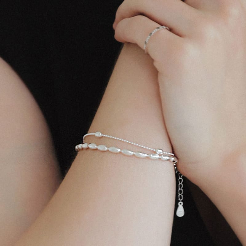 

J.Lauren Oval Silver Ball Layered Bracelet B0995 single type