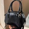 Korean Niche Bowling Bag Women's 2026 New Fashionable Hand-held Shell Bag Versatile Crossbody Bag Explosive Model