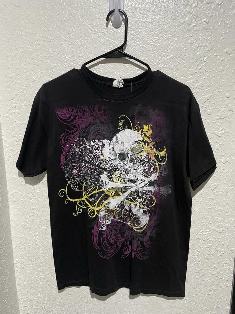 Y2K Style Yellow Graphic T Shirt Size M