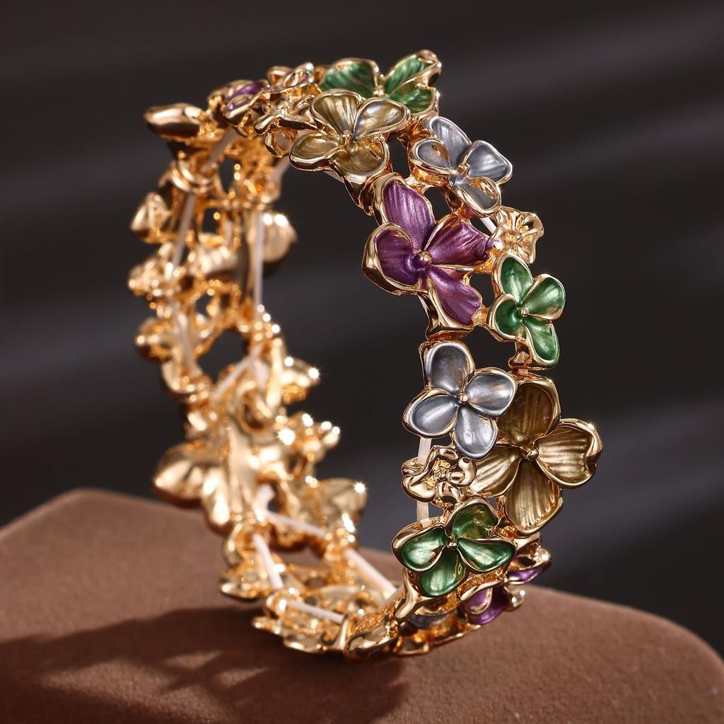 Enamel Hollow Cherry Blossom Elastic Bracelet with High-end Feel, Ladies' Valentine's Day Rose Bracelet
