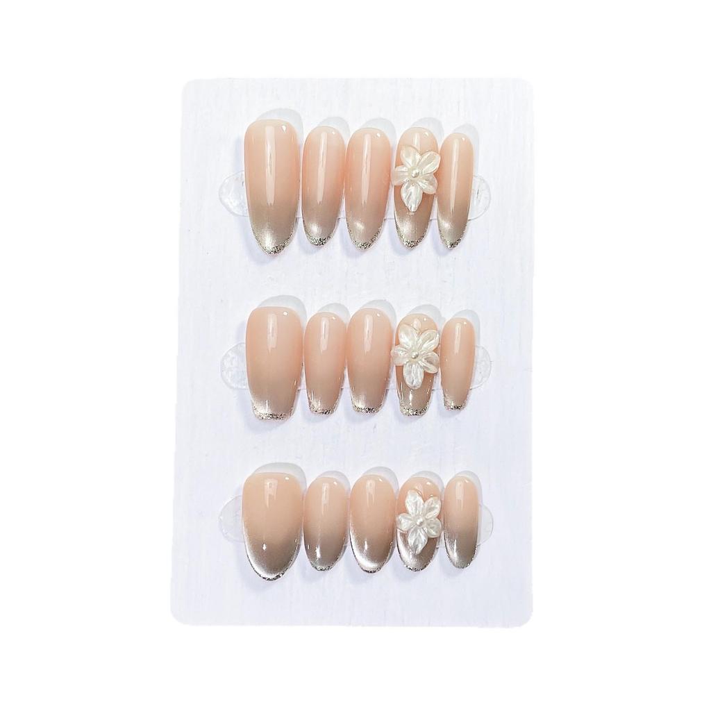 Influencer-Style Wearable Nails: High-End Translucent Gradient with 3D Flowers, Bride Style, Luxury Whitening, Handmade Hot Item