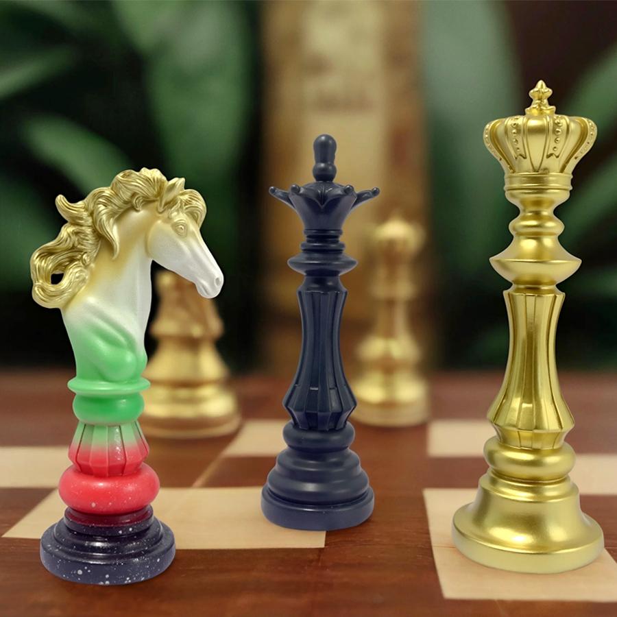 3pc International Chess Sculpture Decoration, Resin Chess Statue,  Chess Pieces Window Display Ornament, Creative Home Decor