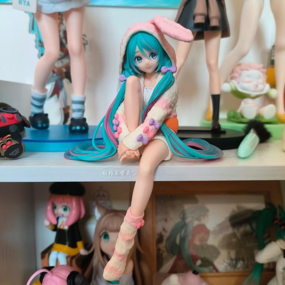 14CM NEW Anime HATSUNE MIKU Figure Noodle Stopper Figure Rabbit Ear Pajamas Model Toy Doll Aciton Figure Collection Gift PVC