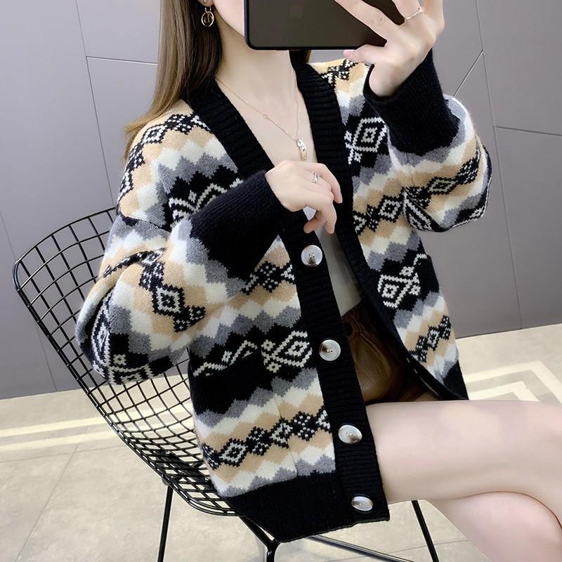Womens Oversized Knit Cardigan With Vintage Boho Style Long Sleeve V-Neck Thick Warm Sweater