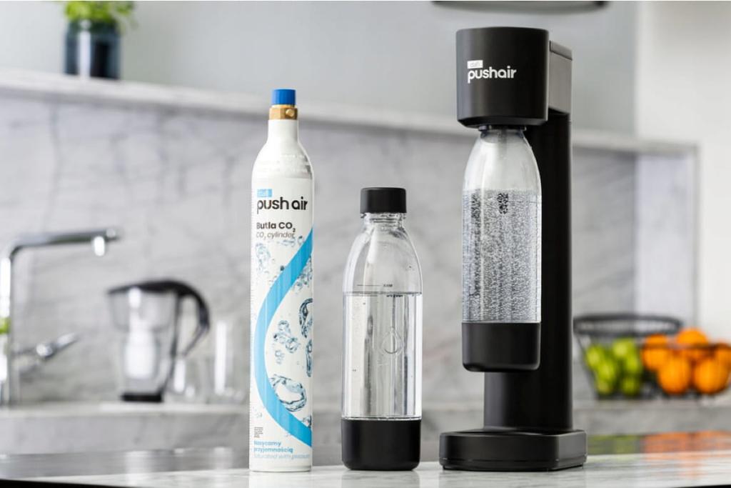 Dafi PushAir Wasser-Saturator 2x Flasche 0,7 L CO2-Kartuschen-Set schwarz