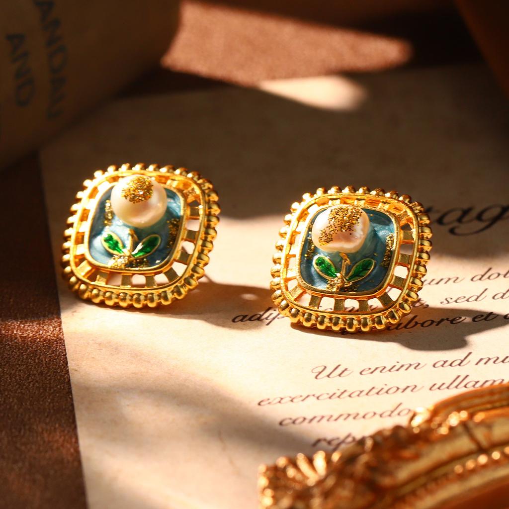 French court style natural pearl oil painting series niche high-end earrings retro new love geometric earrings women