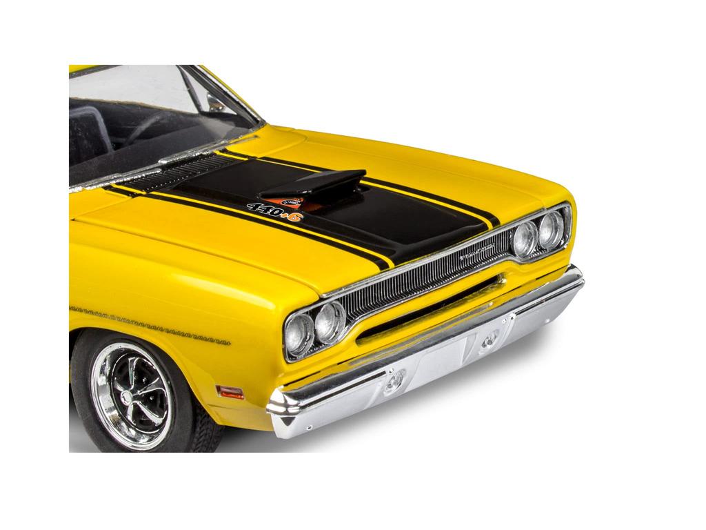 America Revell Scale 14531 Plymouth Road Runner Plastic Model Kit 1/24 (1970)