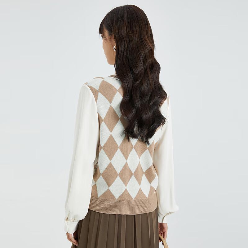 TaTu Women's V-Neck Argyle Knit Sweater