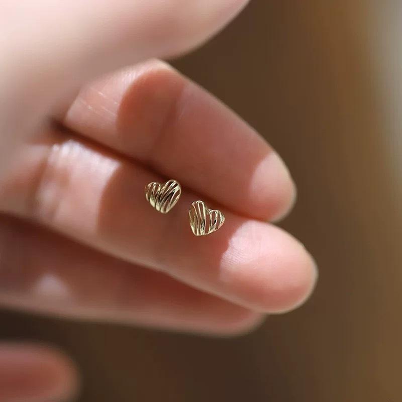 

925 Sterling Silver Electroplated 14K Gold Brushed Hollow Heart Earrings for Women Student Cute Mini Simple Jewelry Silver