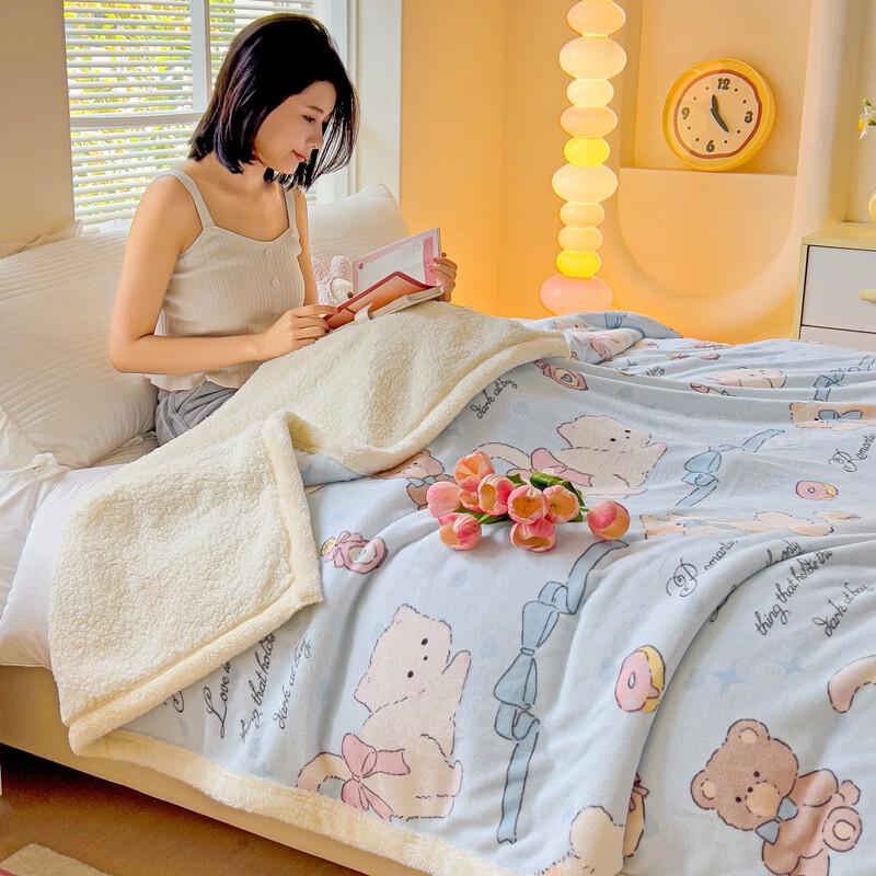 Yalu Multifunctional Lamb Fleece Throw Blanket
