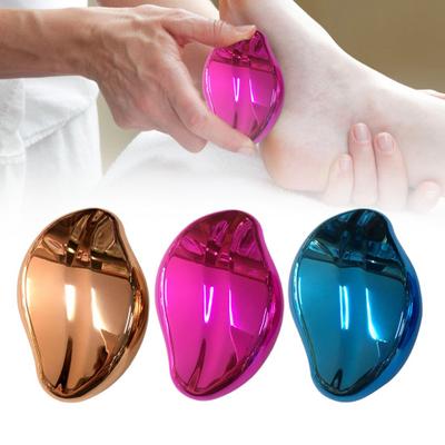 Il piede della pelle morta rimuove lo strumento per pedicure domestico per affilare i file duri e incrinati