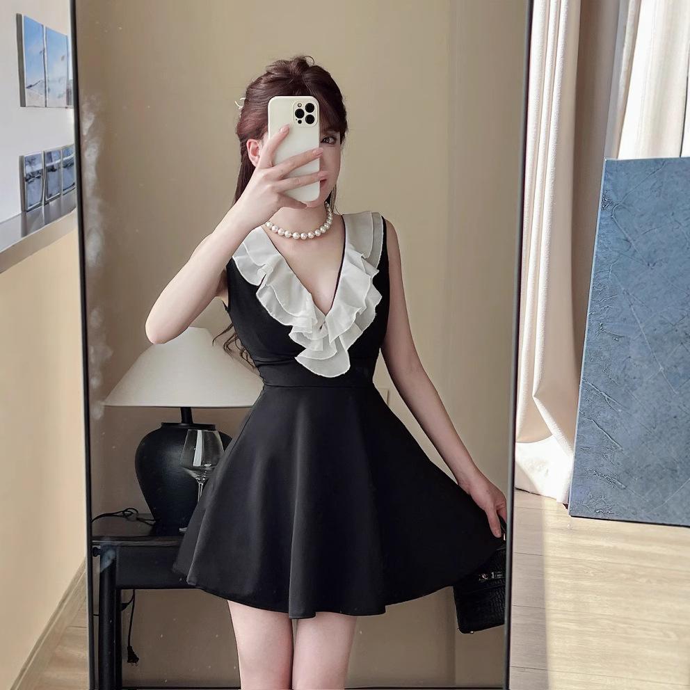 White dress, sexy sleeveless vest, small fresh skirt, summer dress, age-reducing and thin women's clothing